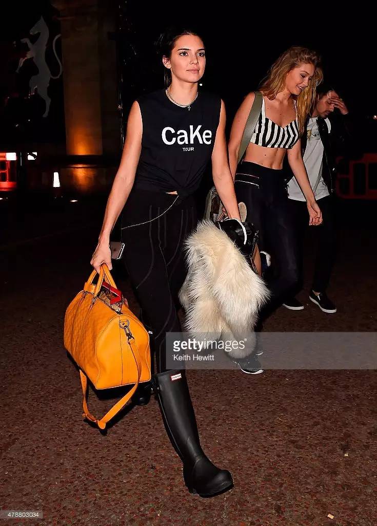 下雨天怎么能没有一双雨靴 (下雨天有必要穿雨靴吗)