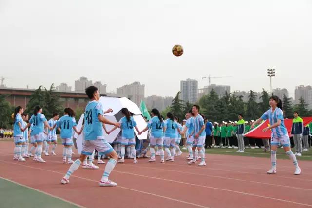 欧亚运动会开幕式啦啦操,大型无人机表演万人齐聚