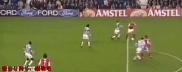 叹为观止的足球花式,足坛那些神来之笔的高能过人瞬间