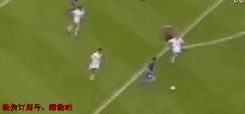 把球传进球门实拍,把球传进球门最完美gif