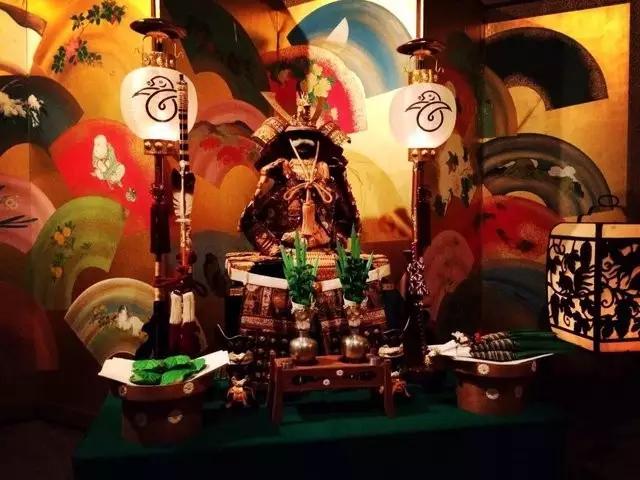 曼莉专栏｜葡萄*妞小**随妈游日本