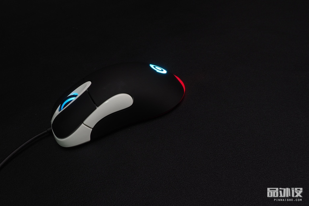 首发咖玛iomini游戏鼠标拆解评测