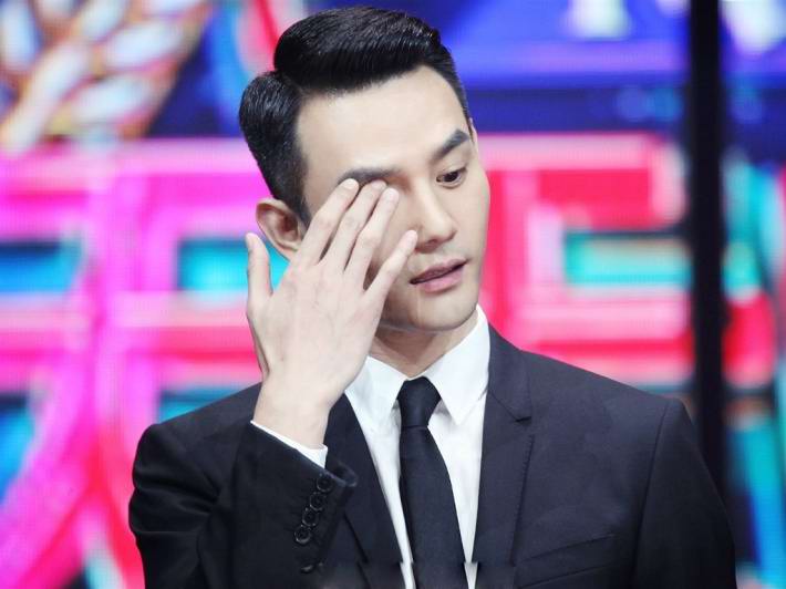 王凯一个明明可以考脸吃饭的人却偏偏要靠演技和才华来征服观众