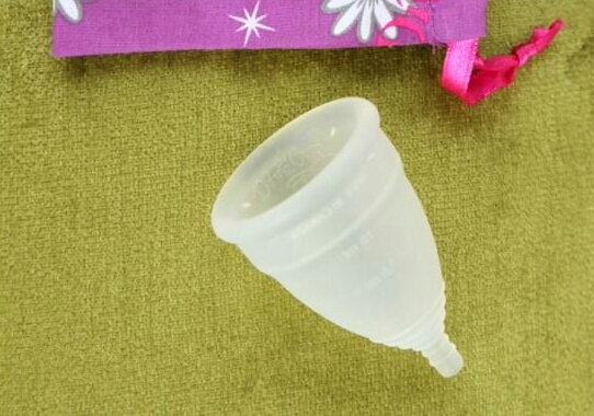 月经杯卫生巾内置棉条,卫生棉条卫生巾月经杯