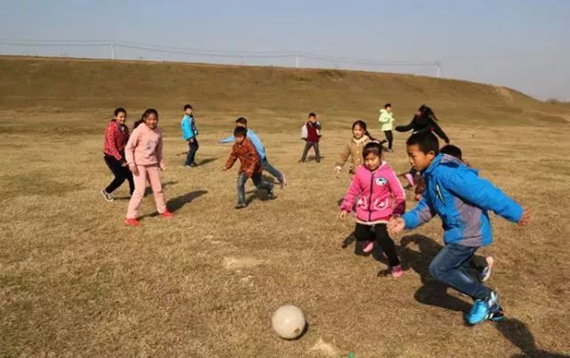 从孤僻到开朗的转变,从开朗到孤僻