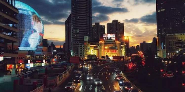 12.25|周到晨报：女白领随手撕倒刺感染，手指肿成萝卜！看完你还敢手欠吗？