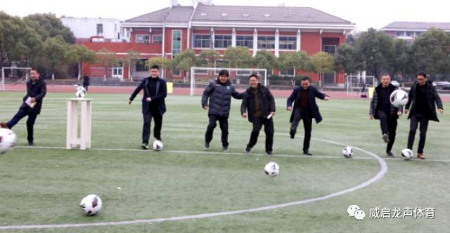 2017年龙泉市足协“恒祥杯”足球赛开幕式顺利举行