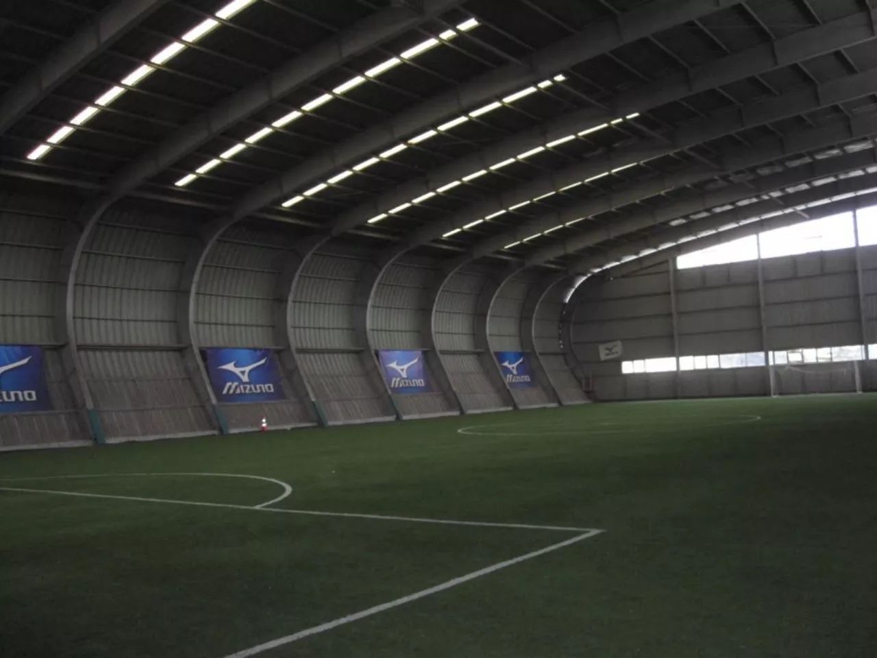 球员动态｜王燊超帅气出席代言品牌签售会