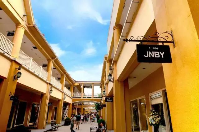 过年还出什么国，你想要的一切这儿都能满足你！