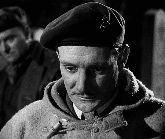 新年见家长该怎么穿衣服,第一次见家长女生穿什么衣服合适