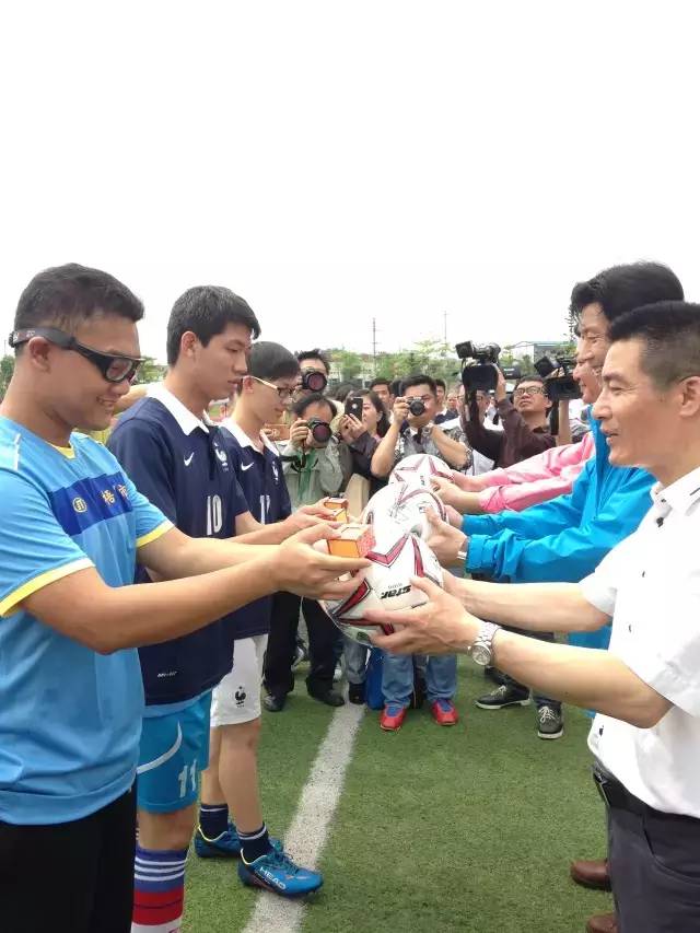 中国男足名宿区楚良现状,国足历任队长区楚良