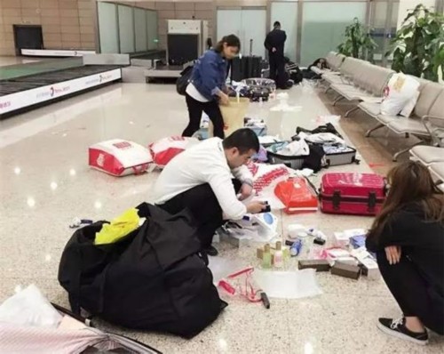 脑洞开一下，朋友圈那些恼人的个人代购都是怎么死的？