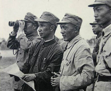 毛主席：一根白头发换一个淮海战役大告捷，值得！