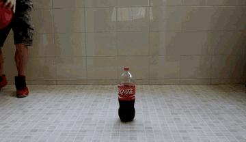 篮球快速上篮教学,篮球后撤步教学慢动作分解