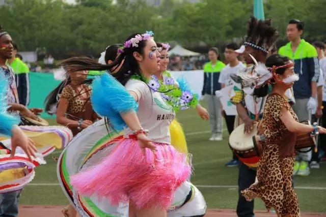 欧亚运动会开幕式啦啦操,大型无人机表演万人齐聚