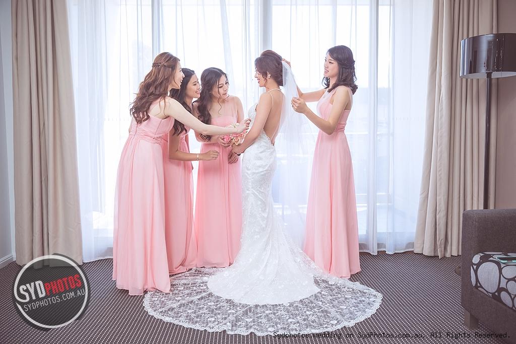 伴娘团堵门提问新郎最新方案，活跃气氛必备