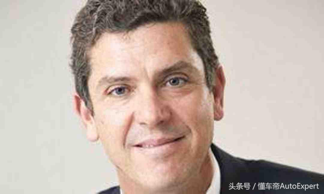 凯迪拉克中控屏幕自己爆了,凯迪拉克中控屏爆裂