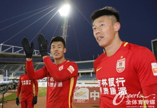 足球城中甲,足球重返主场