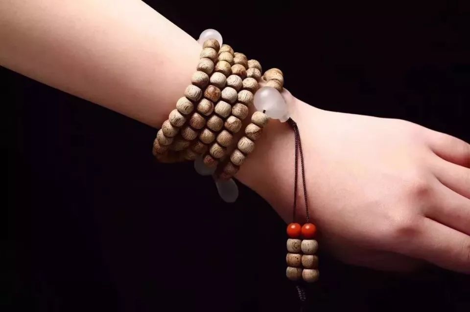 新手小叶紫檀手串如何盘玩保养,小叶紫檀手串如何重新盘玩