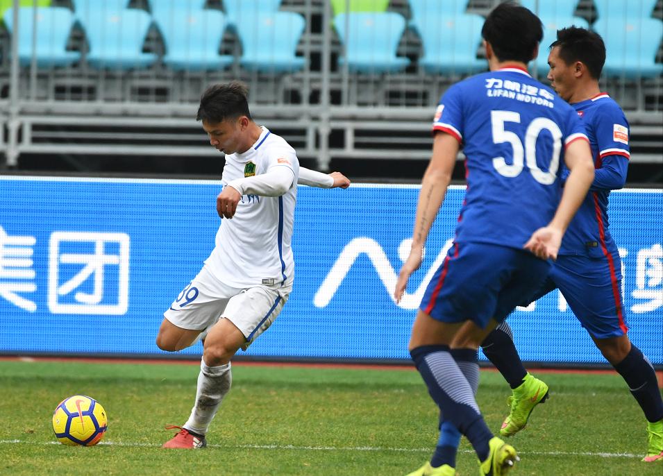 大连一方贵州恒丰赛后谢场,贵州恒丰对大连一方