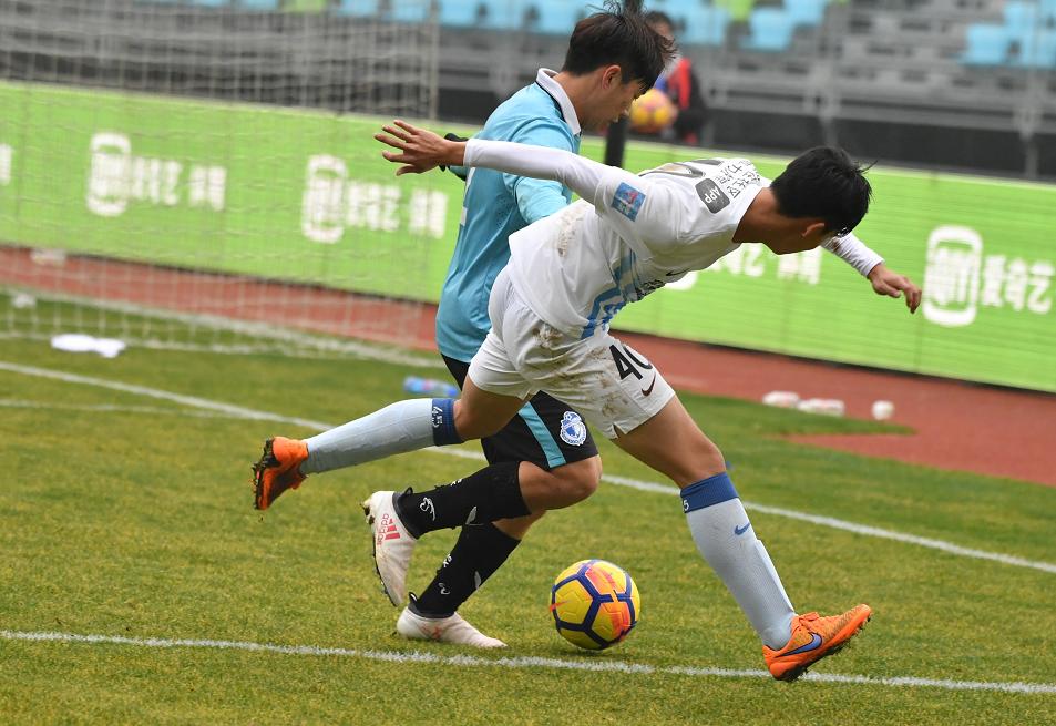 大连一方贵州恒丰赛后谢场,贵州恒丰对大连一方