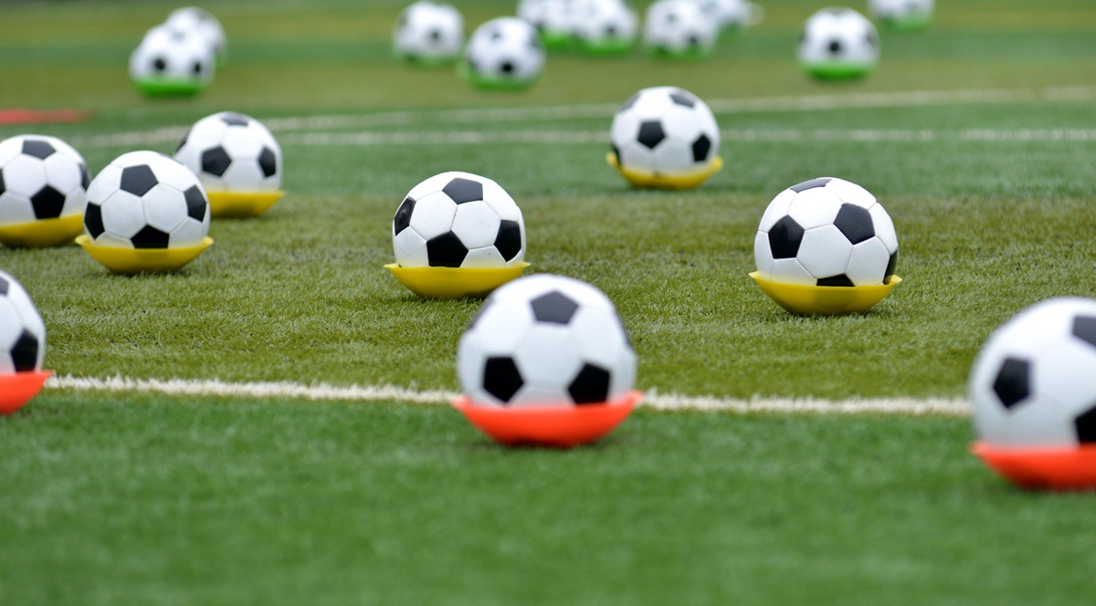 江苏太仓：“香花娃娃”显风采校园足球彰魅力