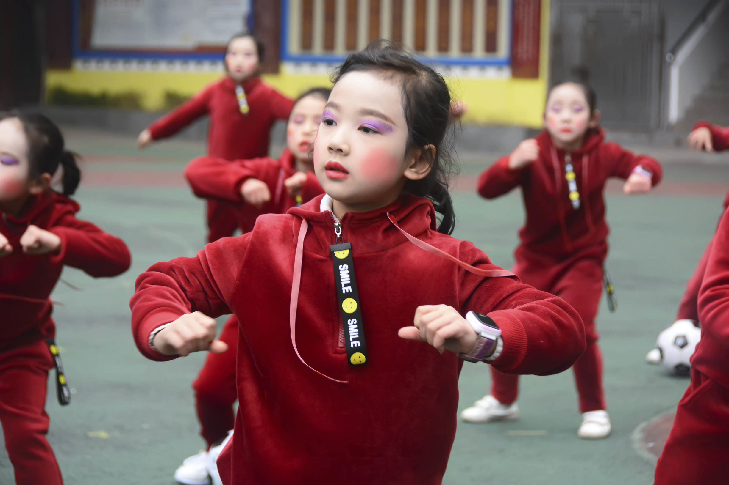 红山区第17小学足球啦啦操,三小校运会啦啦操