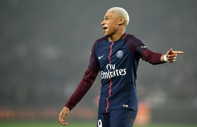 世界足坛人物排名,世界十大足坛名人