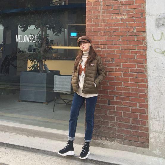 生活不止眼前的枸杞，还有90后老阿姨们包不住的脚踝