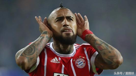 盘点欧洲足坛各个联赛第一“兽腰”，一人堪称大师！