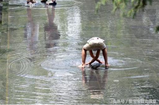 小孩去公园玩身上起红疙瘩怎么办,小孩去公园玩脸上起红疙瘩怎么办