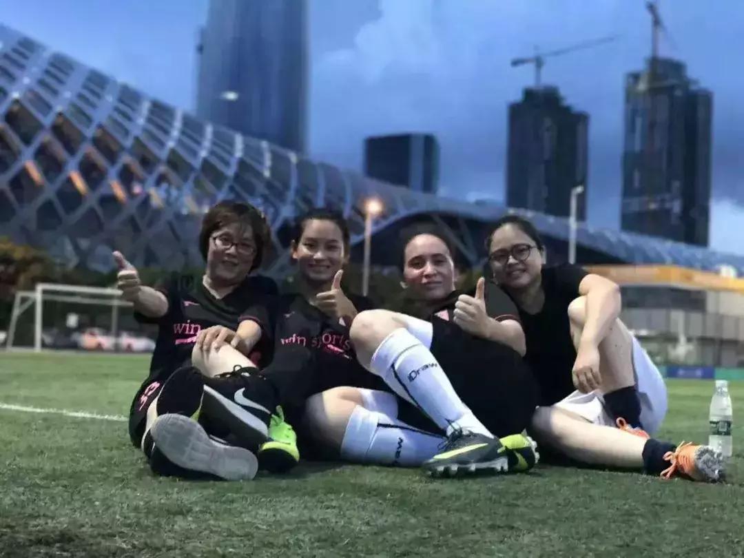 踢球不只是男生的专利丨寻找足球女汉子周亚利特辑