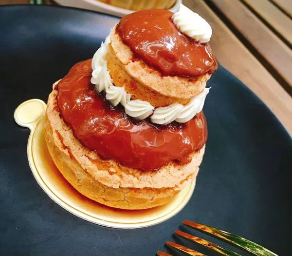 一口咬定修女泡芙法国面包师恋上成都钢琴妹