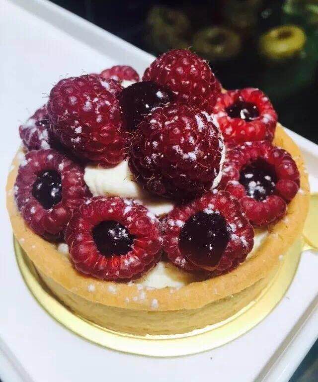 一口咬定修女泡芙法国面包师恋上成都钢琴妹