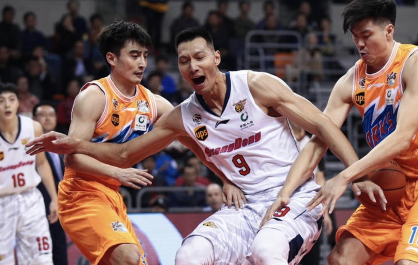 男篮29分14篮板5盖帽,37分14个篮板6次抢断