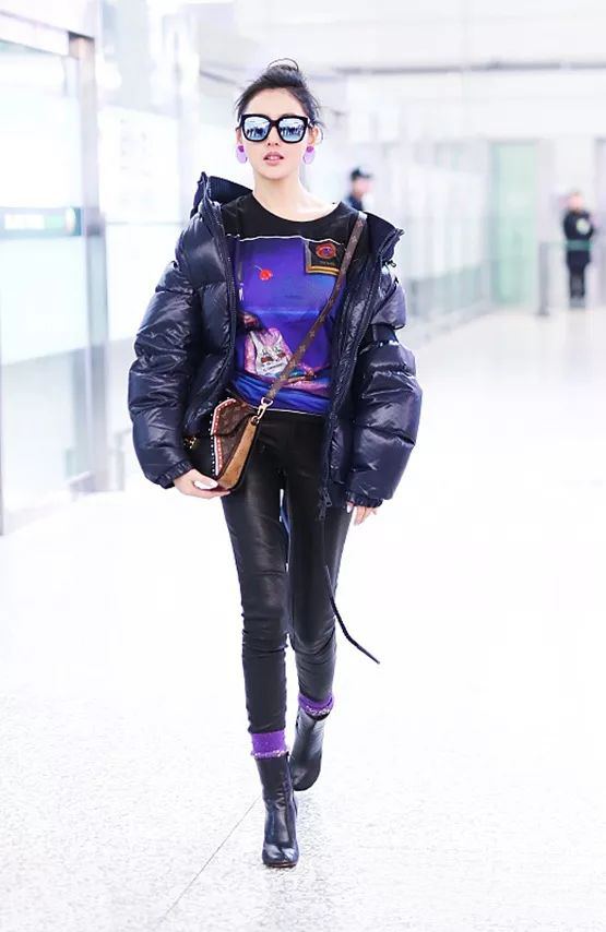 生活不止眼前的枸杞，还有90后老阿姨们包不住的脚踝