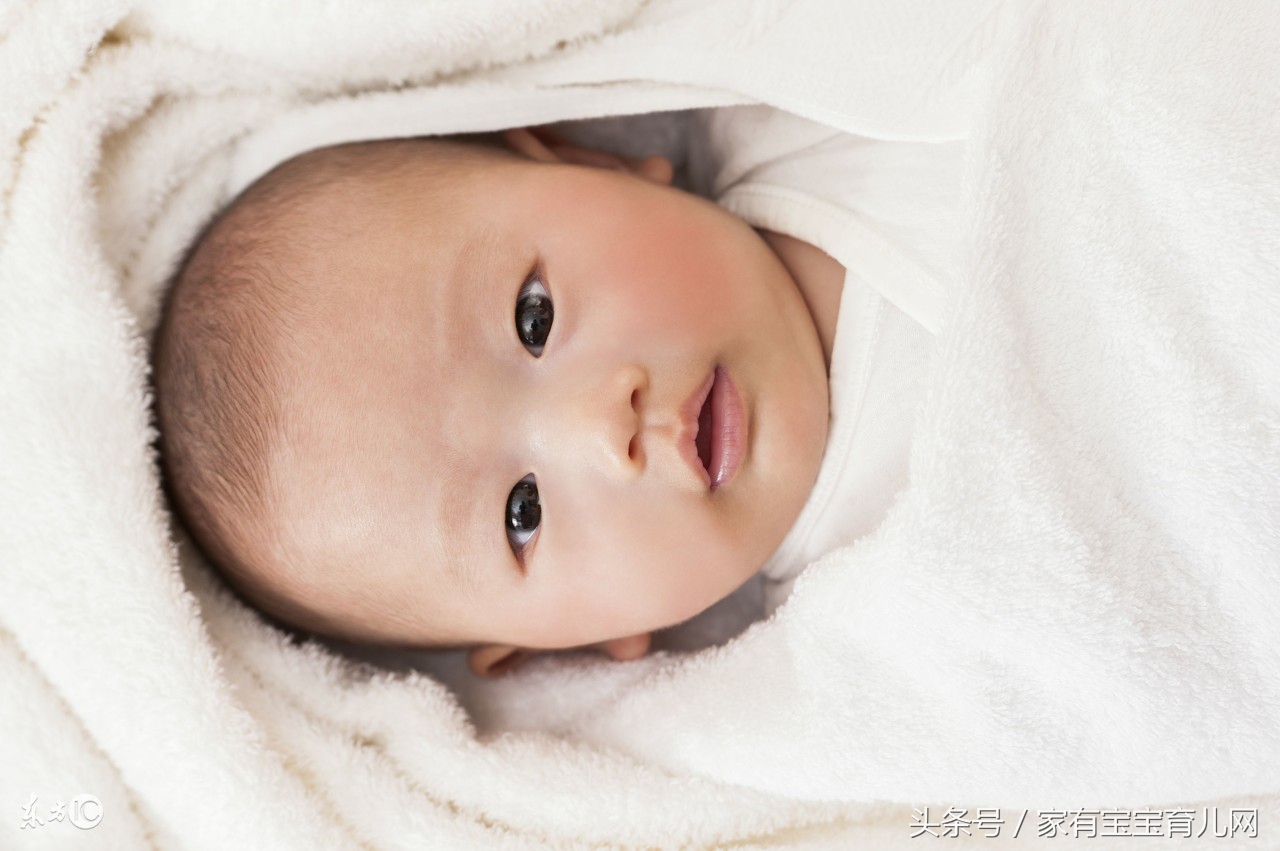 嫌弃宝宝刚出生的样子丑？这些新生儿外貌大反转的规律，你知道吗