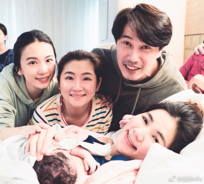 2017年居然有21对明星夫妇有了星二代，你最喜欢和期待谁家宝宝？