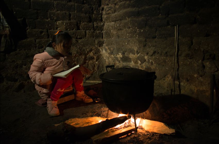 离广州300公里的贫困山区，生活着一批可爱的精灵，需要你的帮助