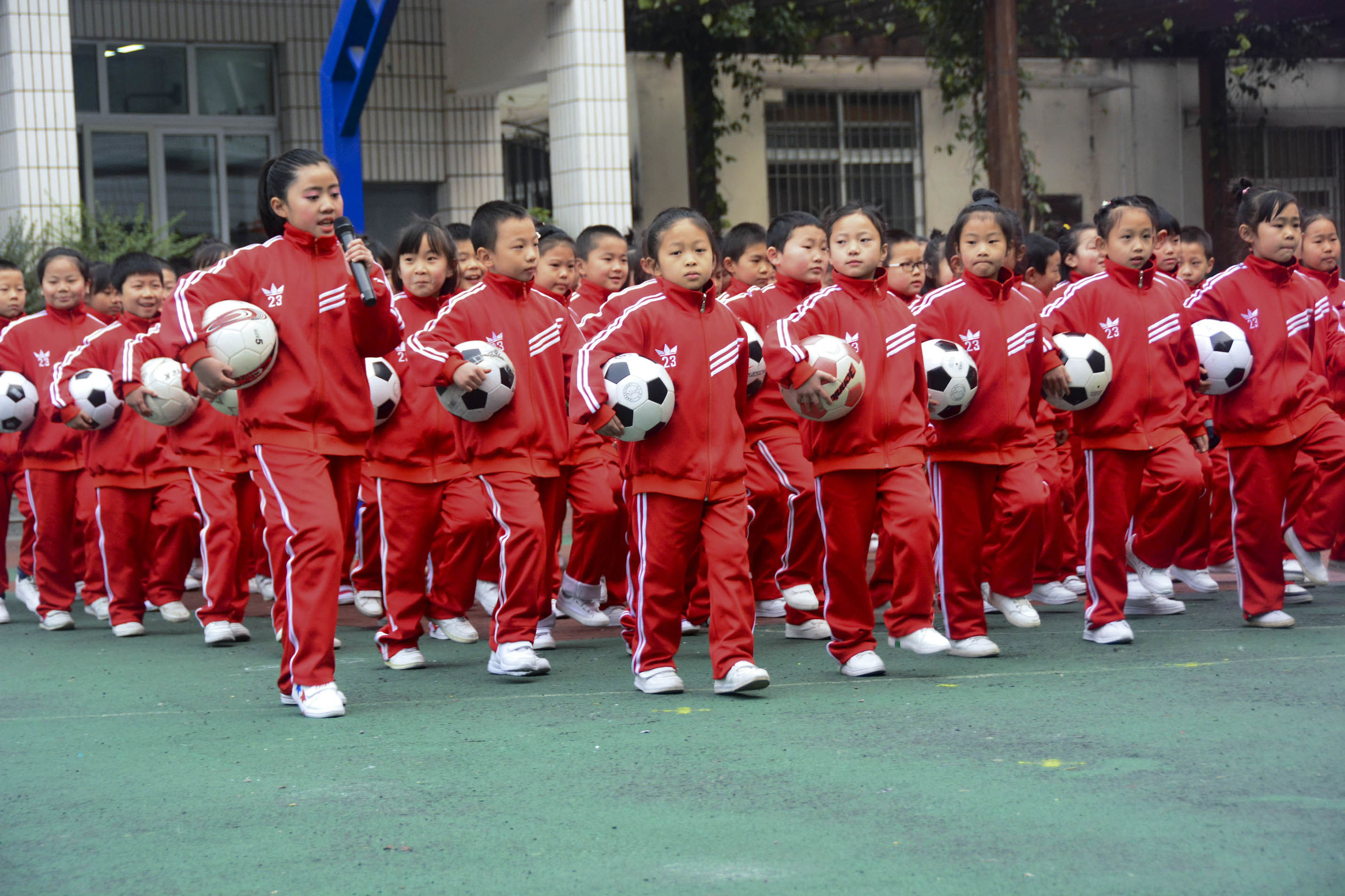 红山区第17小学足球啦啦操,三小校运会啦啦操