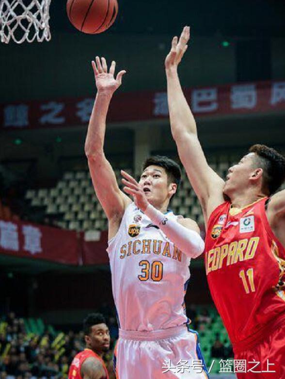 从受伤到康复回到球场,cba13-14赛季四川队