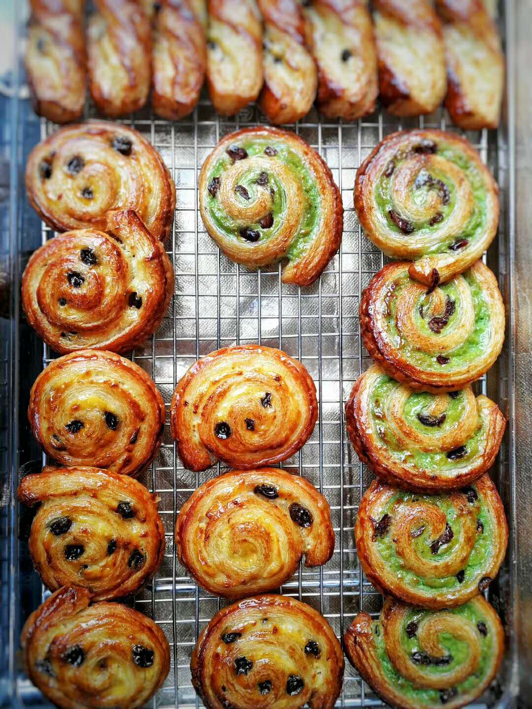 一口咬定修女泡芙法国面包师恋上成都钢琴妹