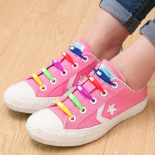 宝宝们这样系鞋带你学会了吗,小孩子怎么系鞋带好看又简单