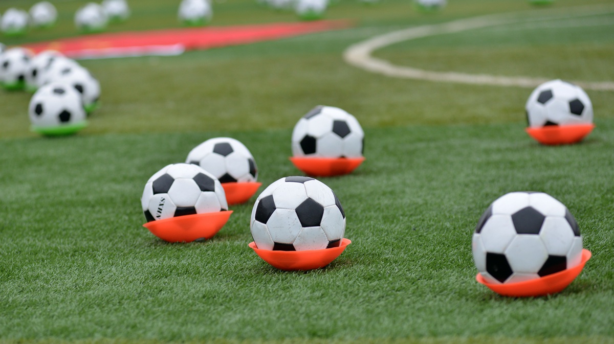 江苏太仓：“香花娃娃”显风采校园足球彰魅力