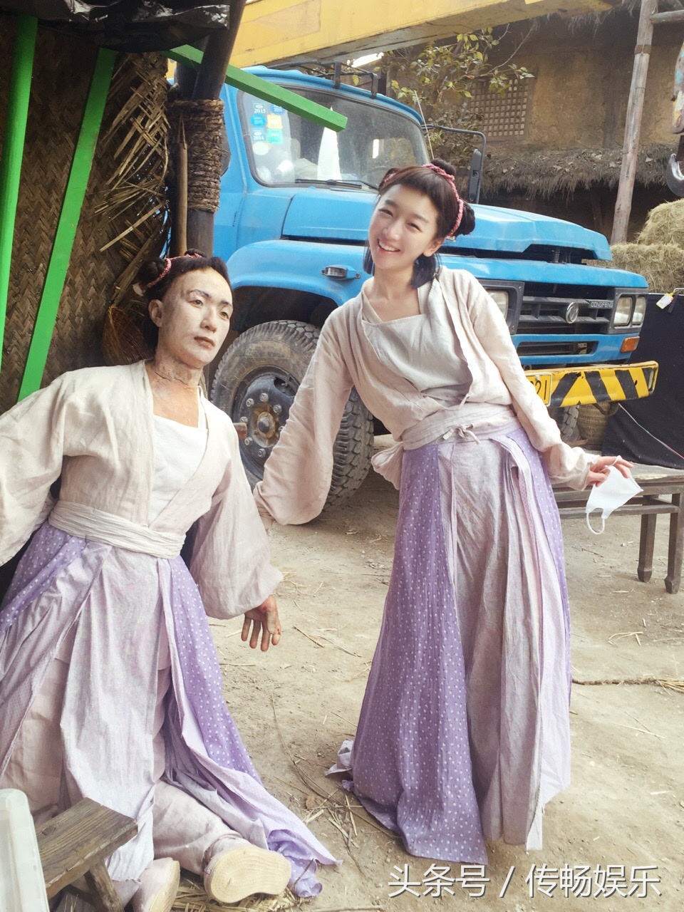 见多了娱乐圈塑料姐妹请，像周冬雨马思纯这种不做作的，太罕见！