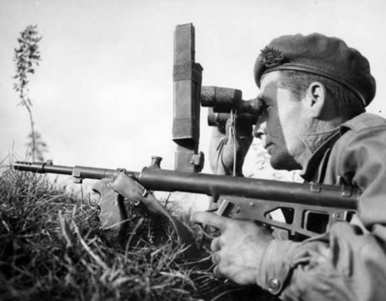 二战意大利冲锋枪和德国冲锋枪,二战最优秀的冲锋枪十大排名