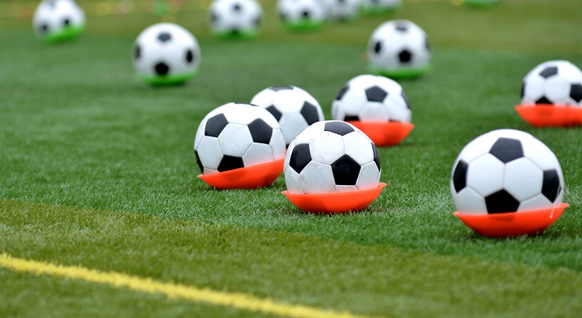 江苏太仓：“香花娃娃”显风采校园足球彰魅力