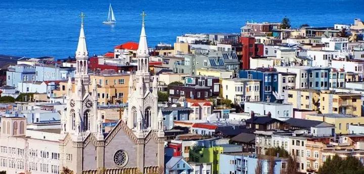 总有一个人在远方成为你的期待,每个人的内心都有一些想去的远方