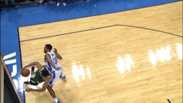 詹姆斯走步绝杀奇才gif,詹姆斯踩线三分绝杀活塞