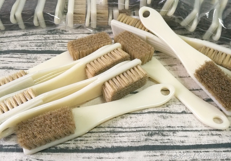 金刚菩提和核桃用什么刷子,刷金刚核桃哪种刷子最好